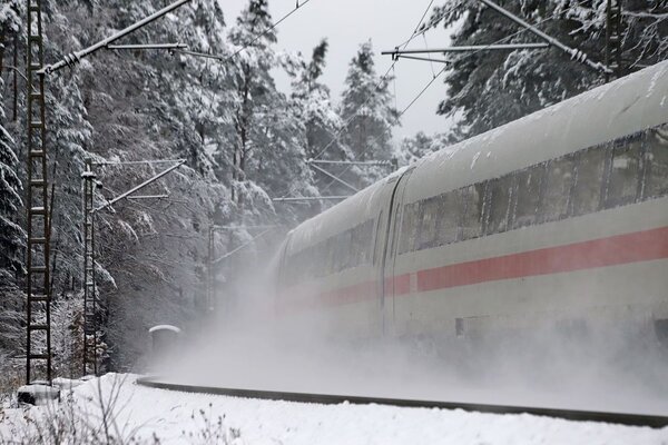 Der Lange Kampf Der Bahn Gegen Schnee Und Eis – Ein Strukturproblem?